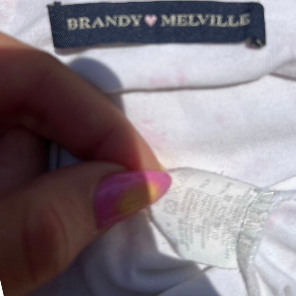 Brandy Melville Tee - Picture 6 of 6